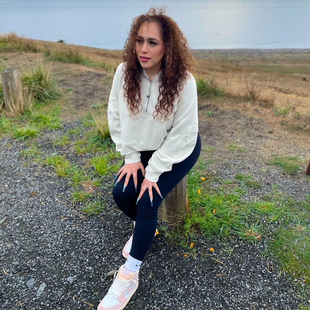 Meet your Posher, Dalila